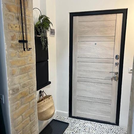 Apartamento Gertrude'S Design Apatment Riga Exterior foto